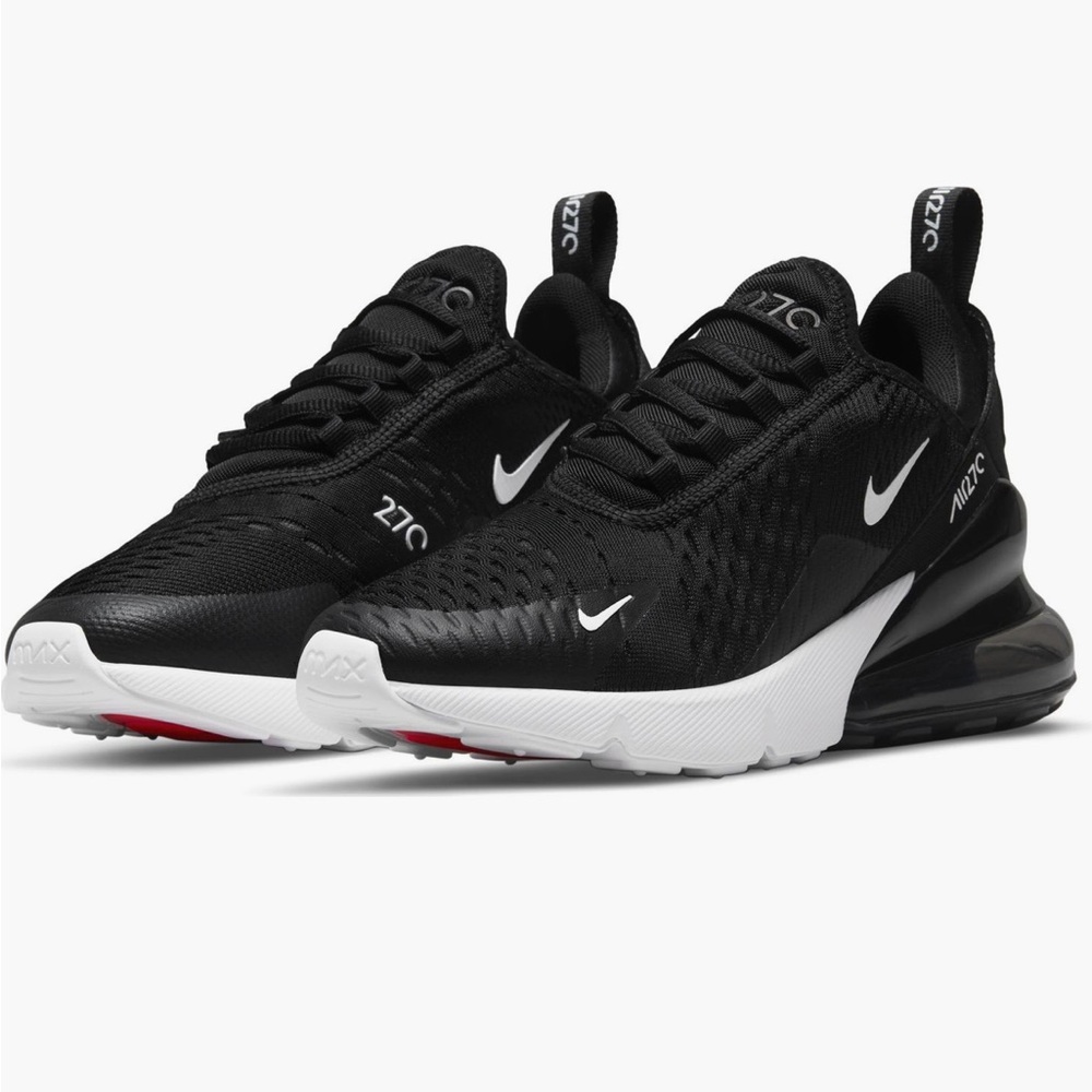 NIKE AIR MAX 270